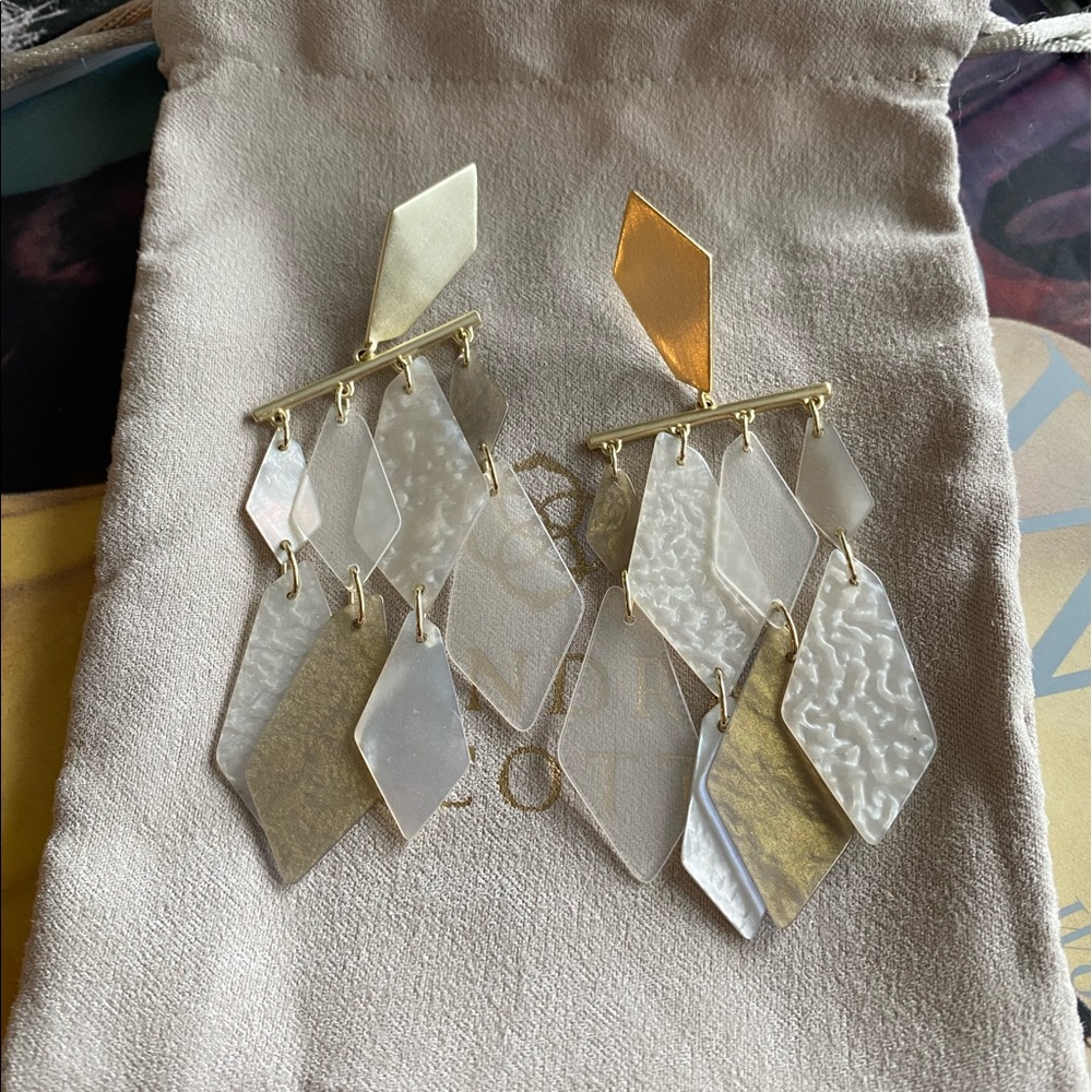 Kendra Scott Drop Earring